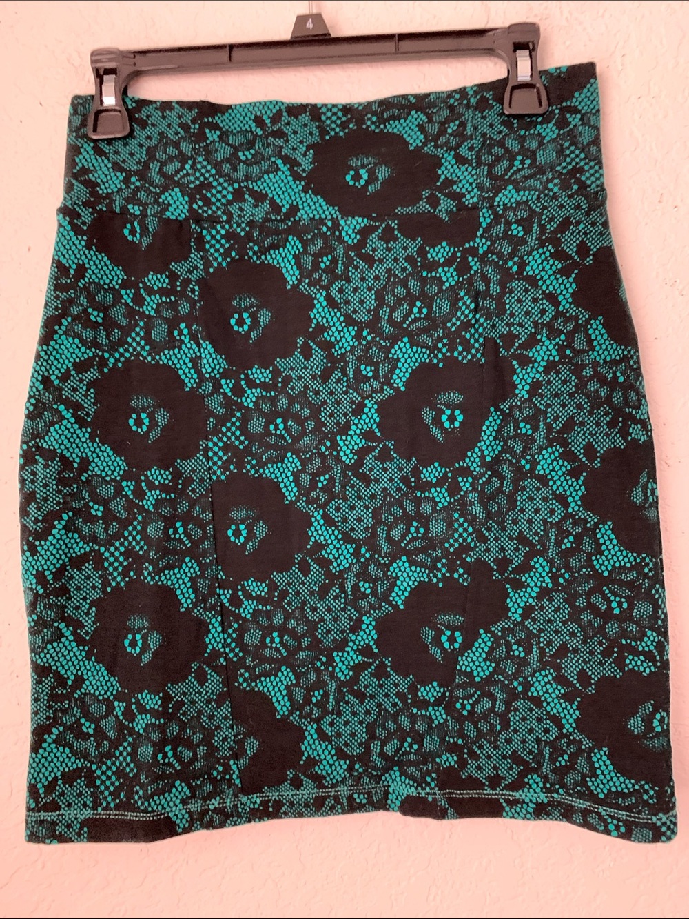 Black and Teal Floral Lace-Pattern Pencil Skirt Size 38